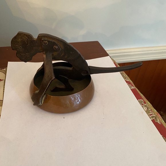 Antique Monkey Cigar Cutter with Copper tray - Picture 2 of 13
